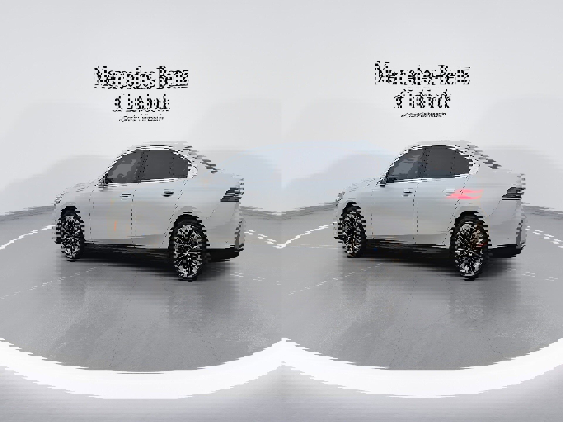 Used 2024 BMW 540i xDrive w/ Premium Package image 6