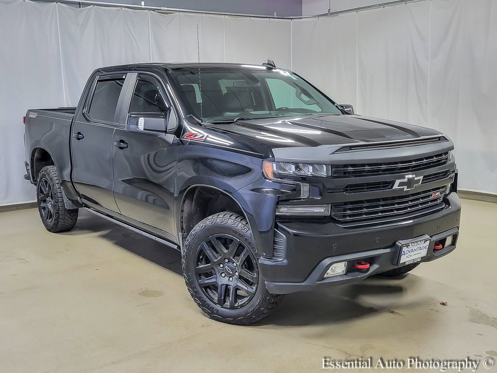 Used 2021 Chevrolet Silverado 1500 LT Trail Boss w/ Convenience Package II AWD/4WD image 2