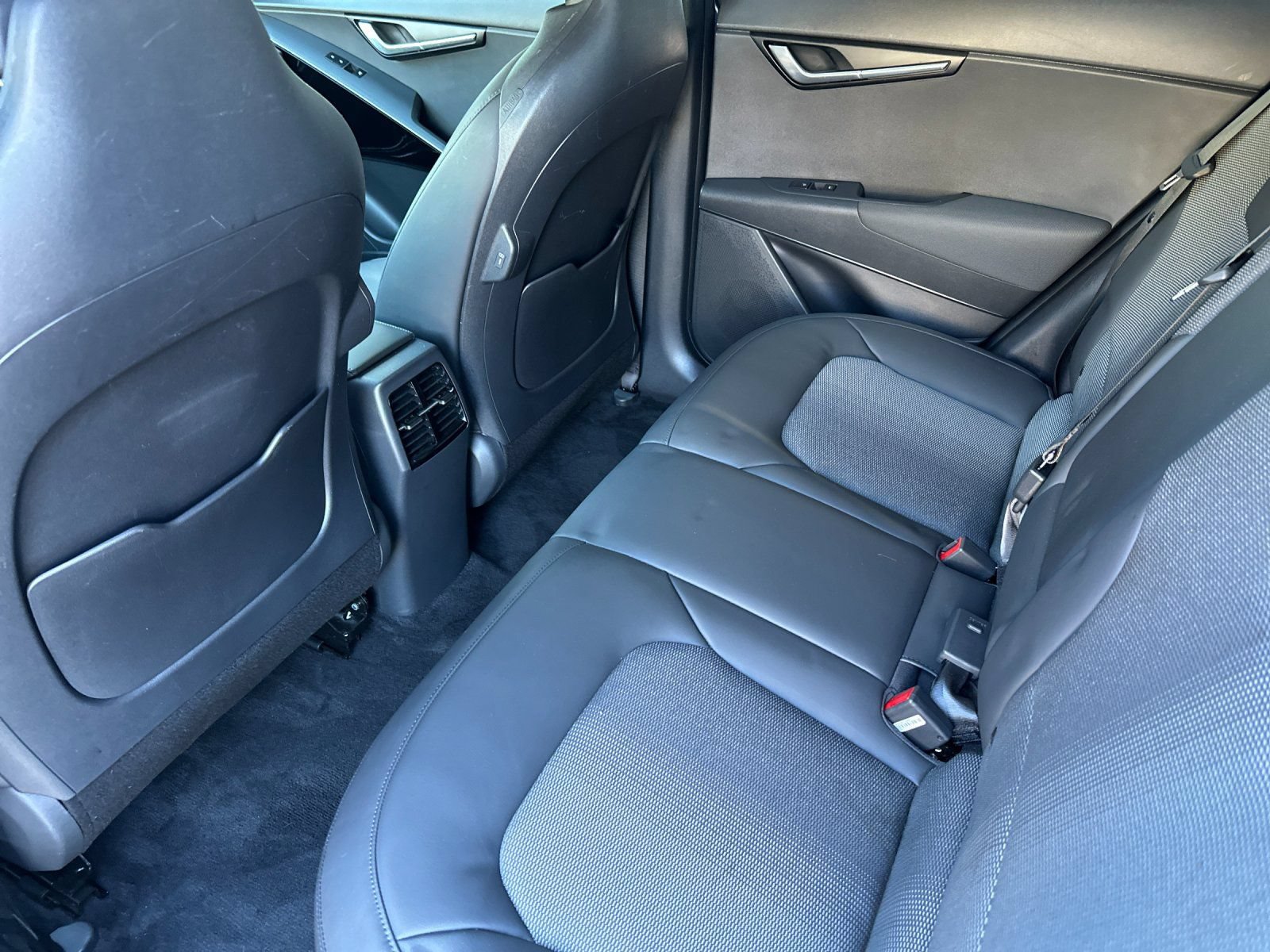 Used 2024 Kia Niro Wind w/ Wind Preserve Package FWD image 12