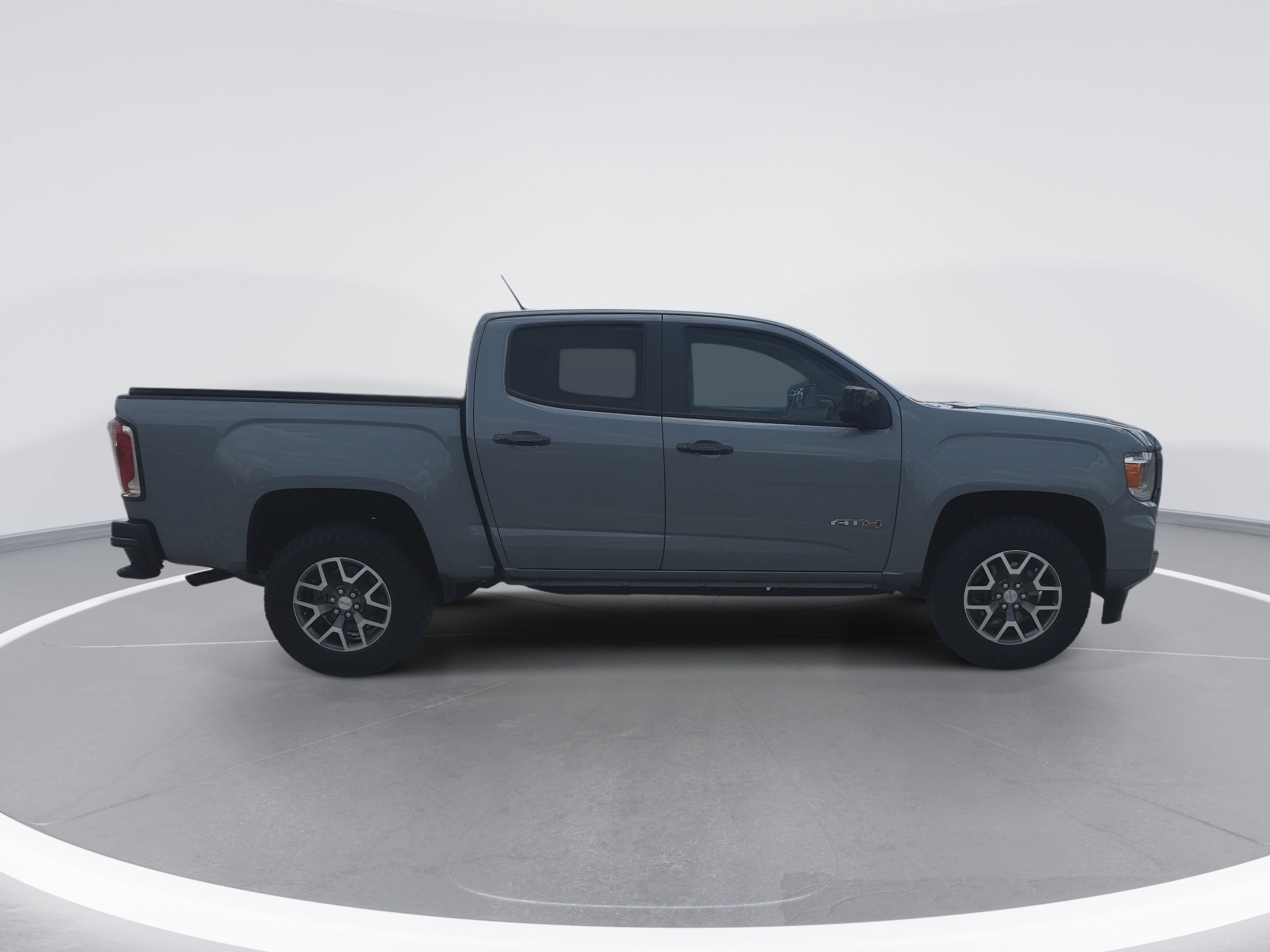 Used 2022 GMC Canyon AT4 w/ Trailering Package AWD/4WD image 2
