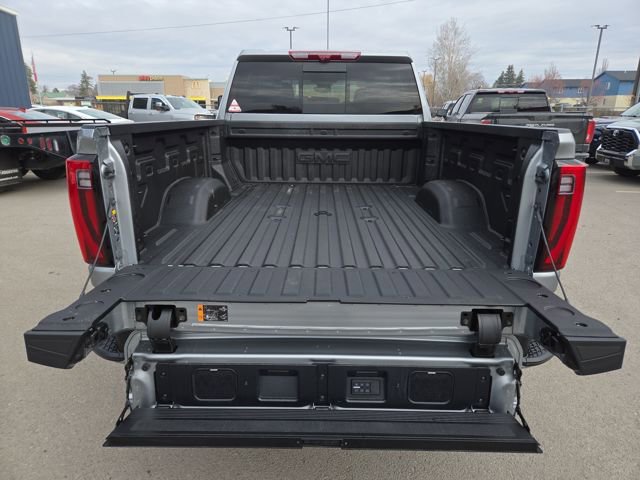 Used 2026 GMC Sierra 3500 Denali Ultimate image 36