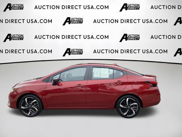 Used 2025 Nissan Versa SR FWD image 5