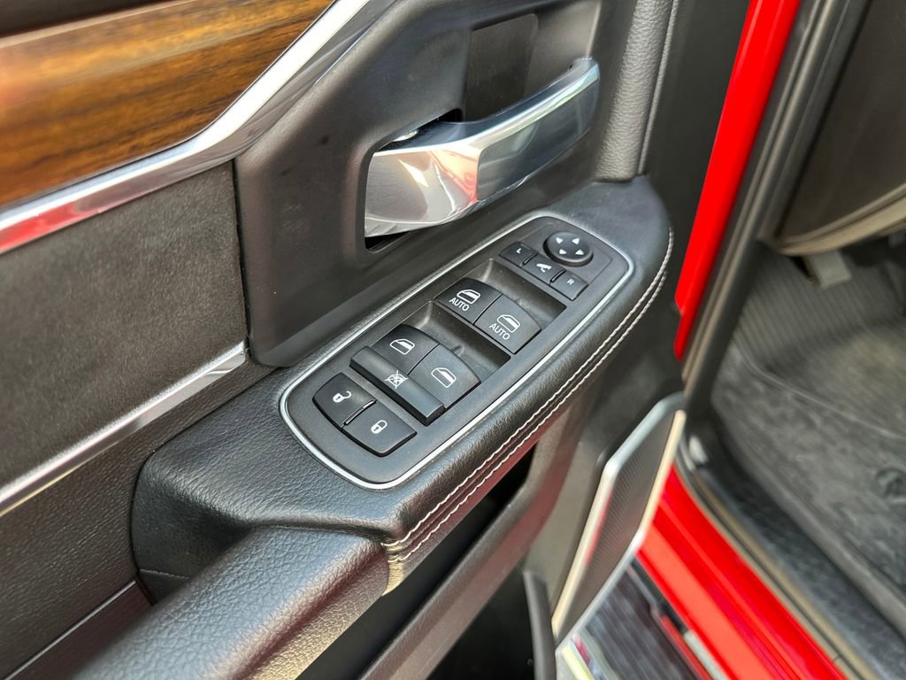Used 2022 RAM 3500 Laramie AWD/4WD image 18