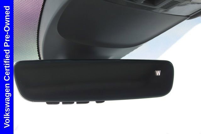 Used 2025 Volkswagen Taos SE image 41