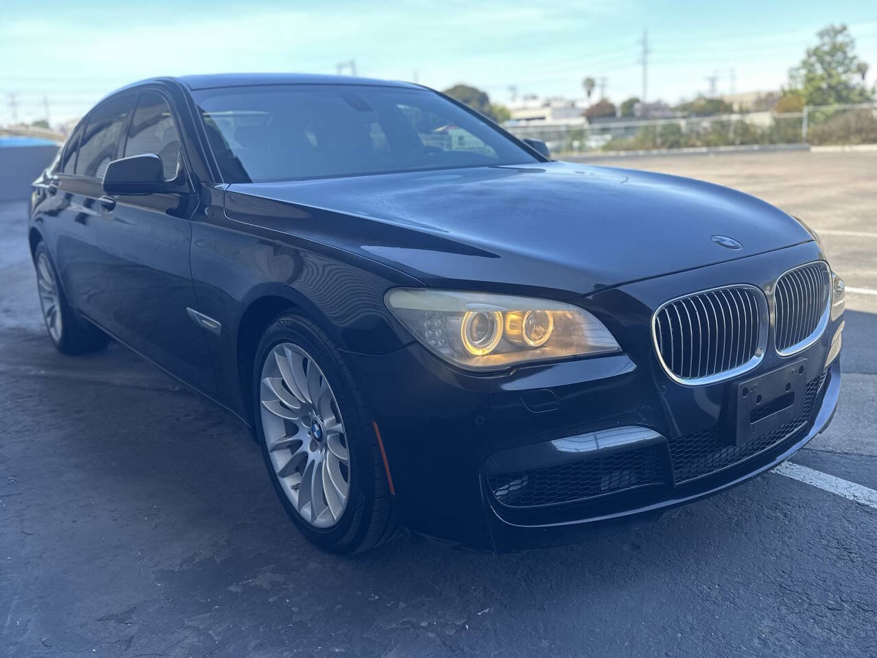 Used 2012 BMW 750Li image 3