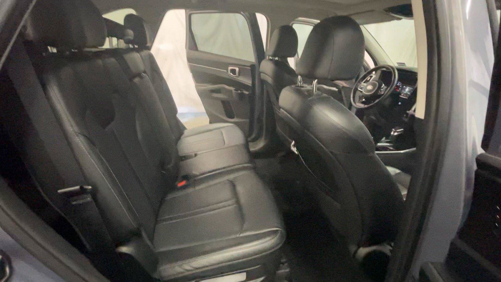 Used 2021 Kia Sorento S w/ Panoramic Sunroof Package AWD/4WD image 21