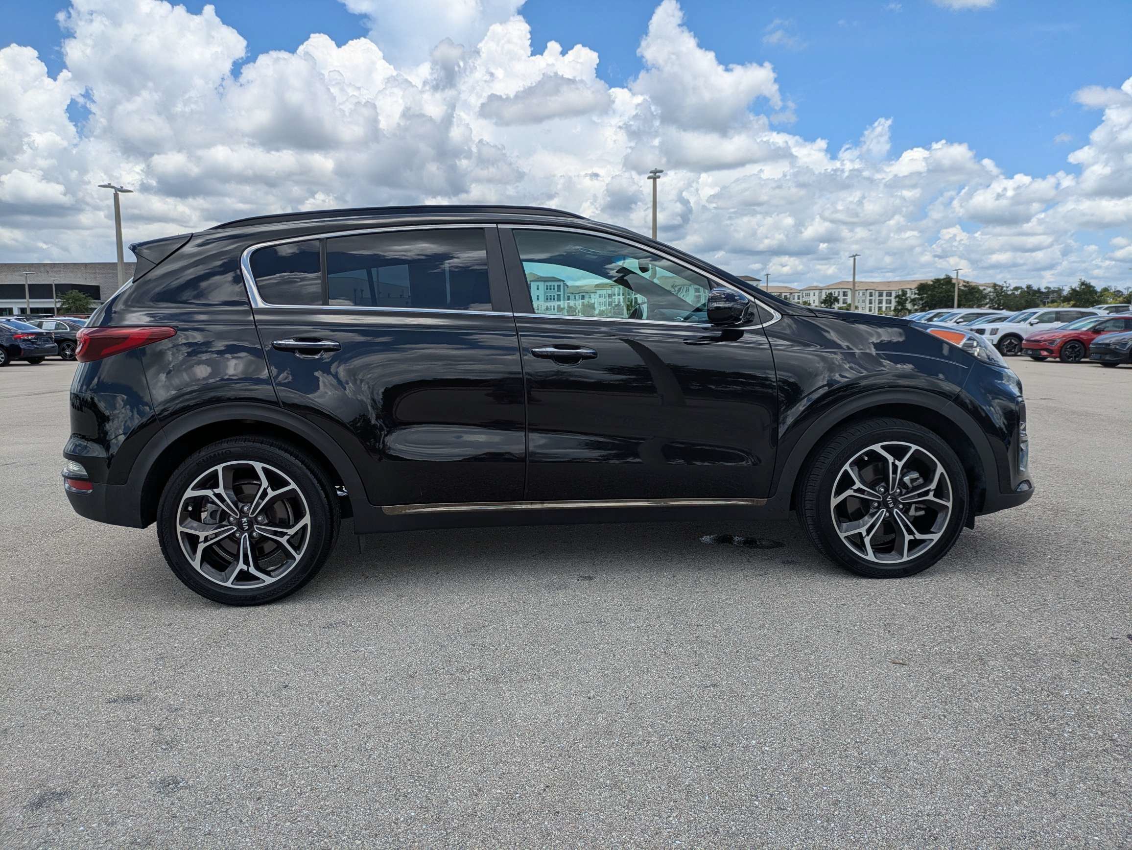 Certified 2022 Kia Sportage SX FWD image 3