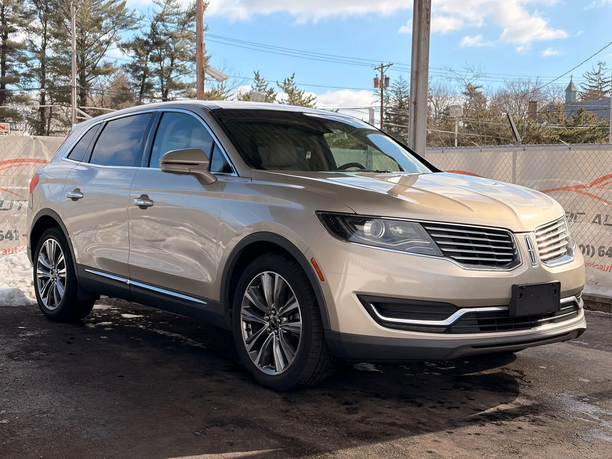 Used 2017 Lincoln MKX Reserve w/ Lincoln MKX Climate Package image 56