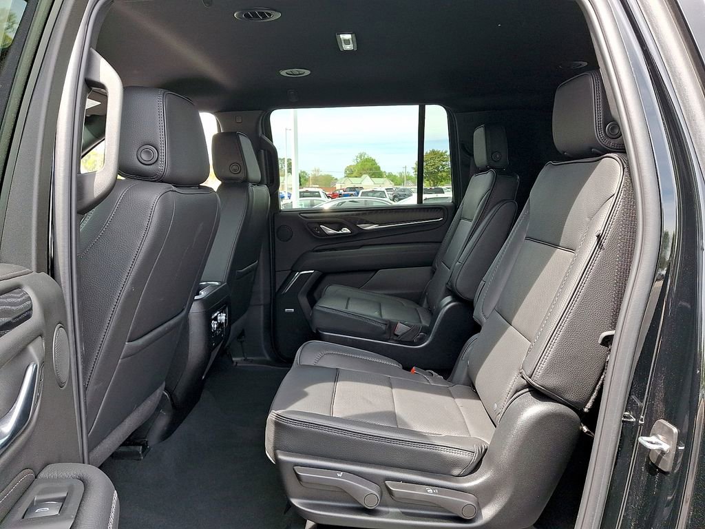 Used 2024 GMC Yukon XL Denali w/ LPO, Floor Liner Package image 10