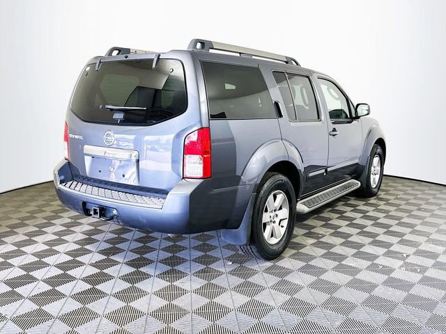 Used 2012 Nissan Pathfinder SV image 9