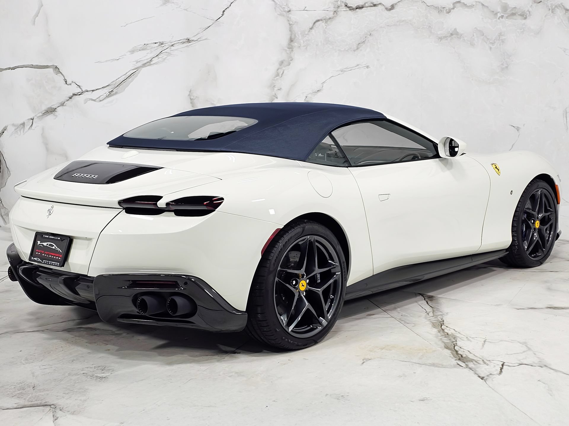 Used 2025 Ferrari Roma Spider RWD image 11