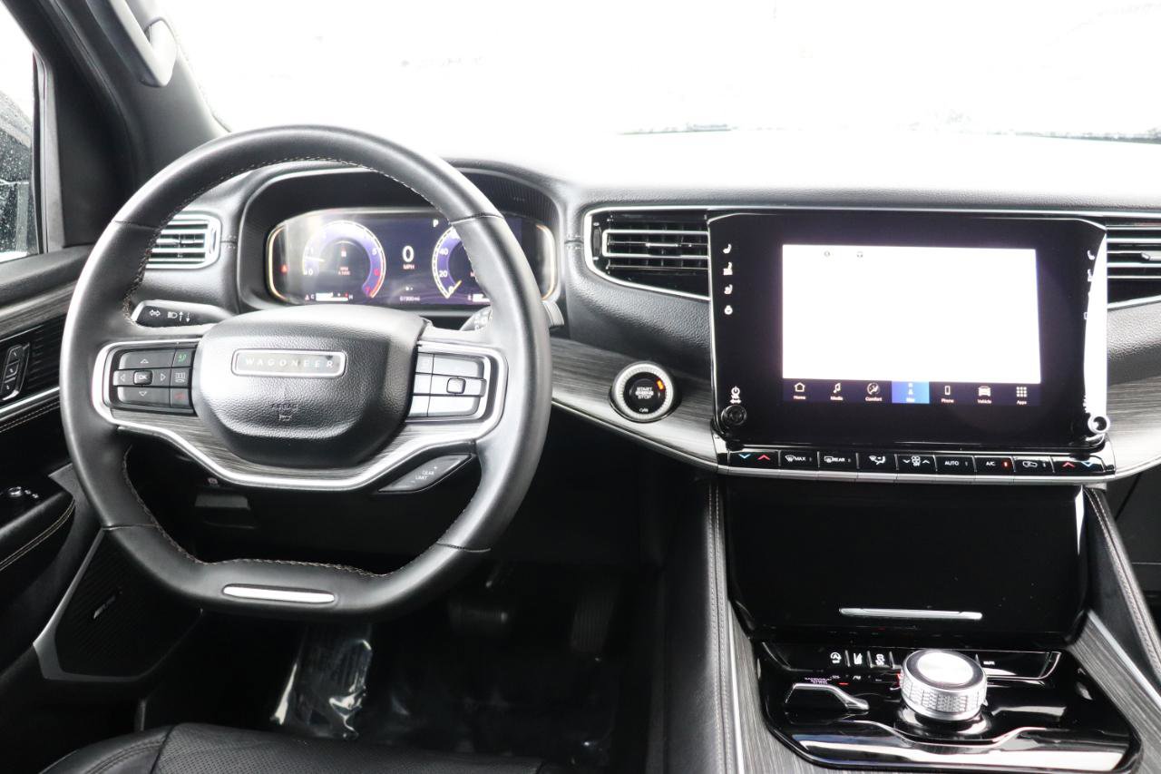 Used 2024 Jeep Wagoneer Series II w/ Flexible Seating Group AWD/4WD image 19