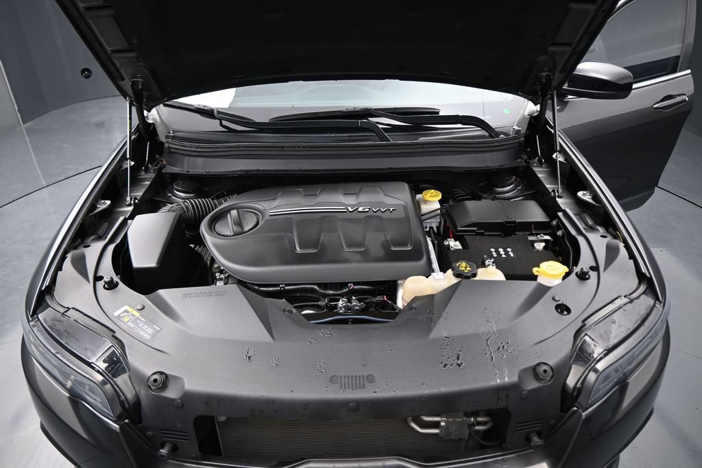 Used 2022 Jeep Cherokee Latitude Lux FWD image 28