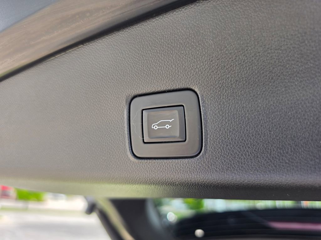 Used 2024 Chevrolet TrailBlazer LT w/ Convenience Package AWD/4WD image 13