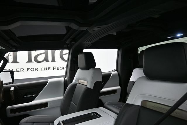 Used 2024 GMC Hummer EV 2X w/ LPO, Illumination Package AWD/4WD image 19