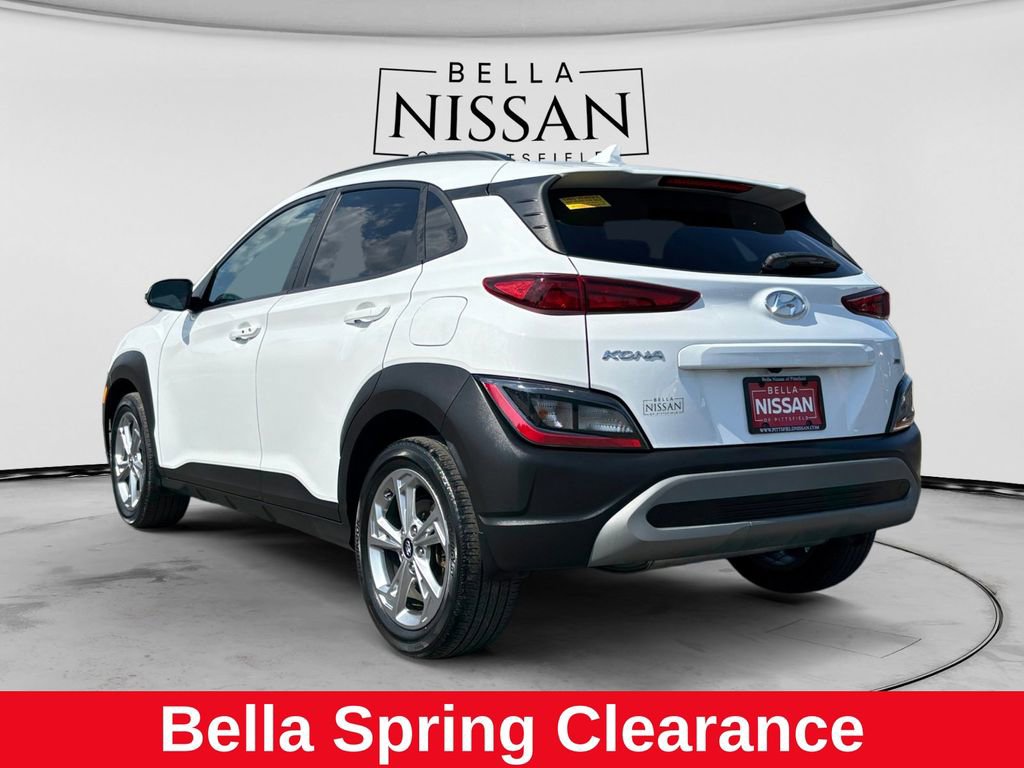 Used 2022 Hyundai Kona SEL AWD/4WD image 3