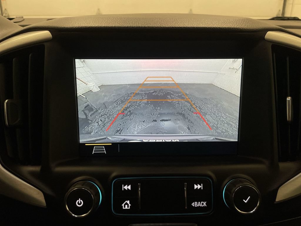 Used 2021 GMC Terrain SLT w/ LPO, Dark Accent Package AWD/4WD image 9