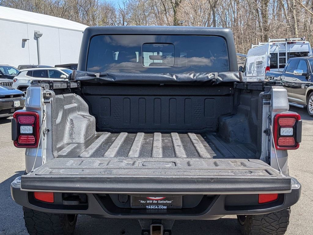Used 2020 Jeep Gladiator Overland AWD/4WD image 6