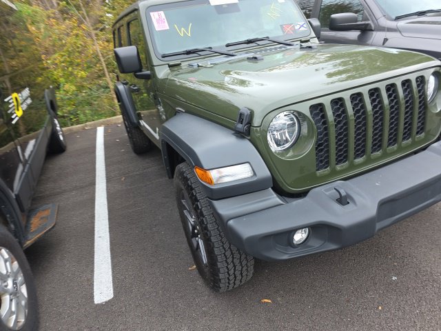 Used 2024 Jeep Wrangler Unlimited Sport AWD/4WD image 3