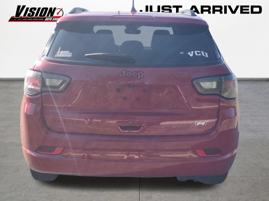 Used 2022 Jeep Compass Limited w/ (RED) Package AWD/4WD image 4