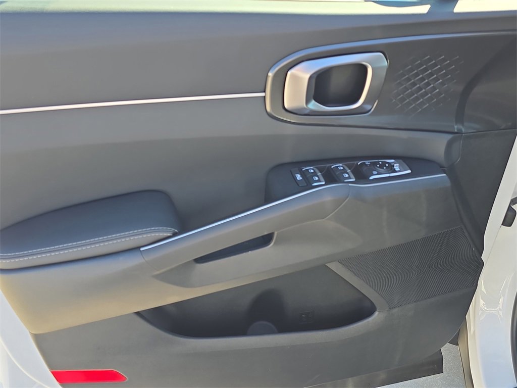 New 2026 Kia Sorento LX image 19
