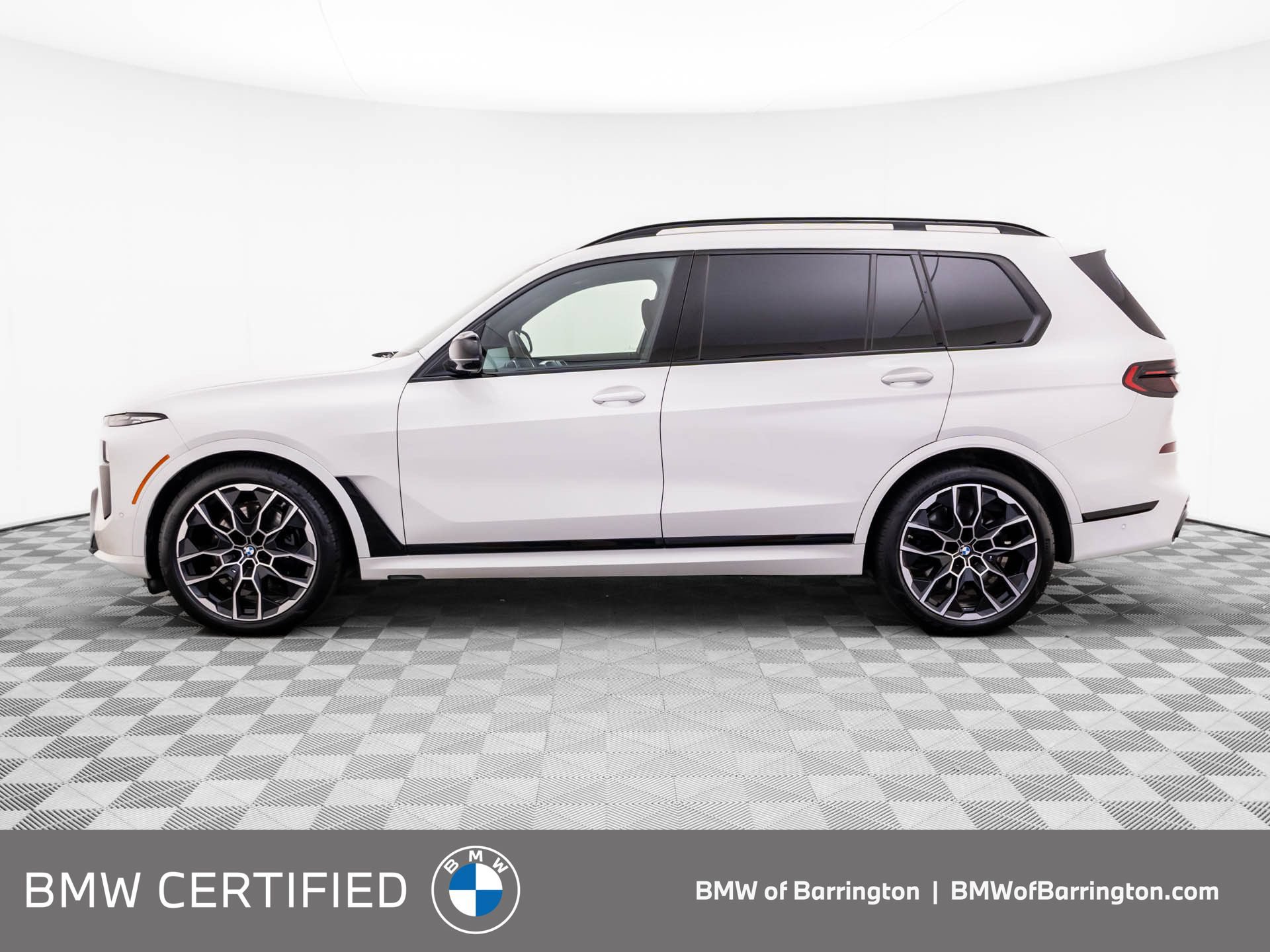 Certified 2026 BMW X7 M60i AWD/4WD image 2