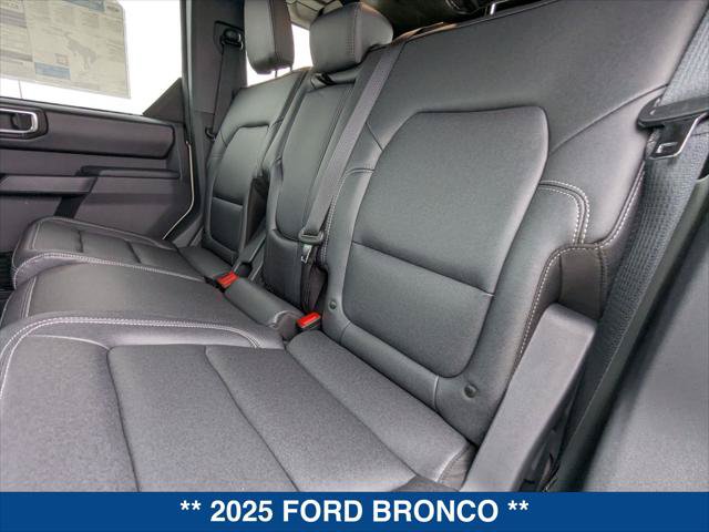 New 2025 Ford Bronco Badlands AWD/4WD image 18