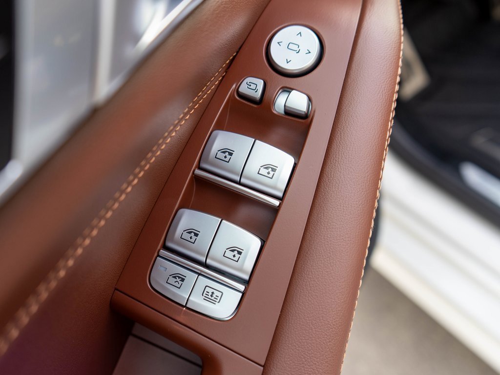 Used 2024 BMW X7 M60i image 23