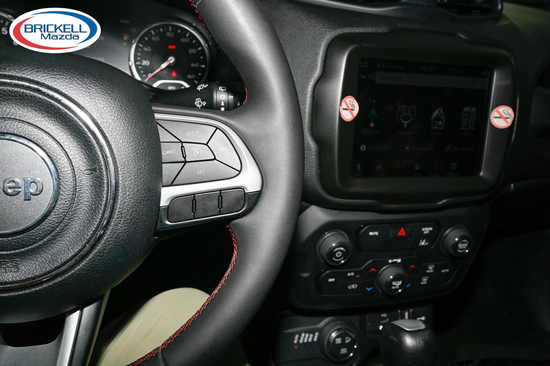 Used 2023 Jeep Renegade Trailhawk AWD/4WD image 28