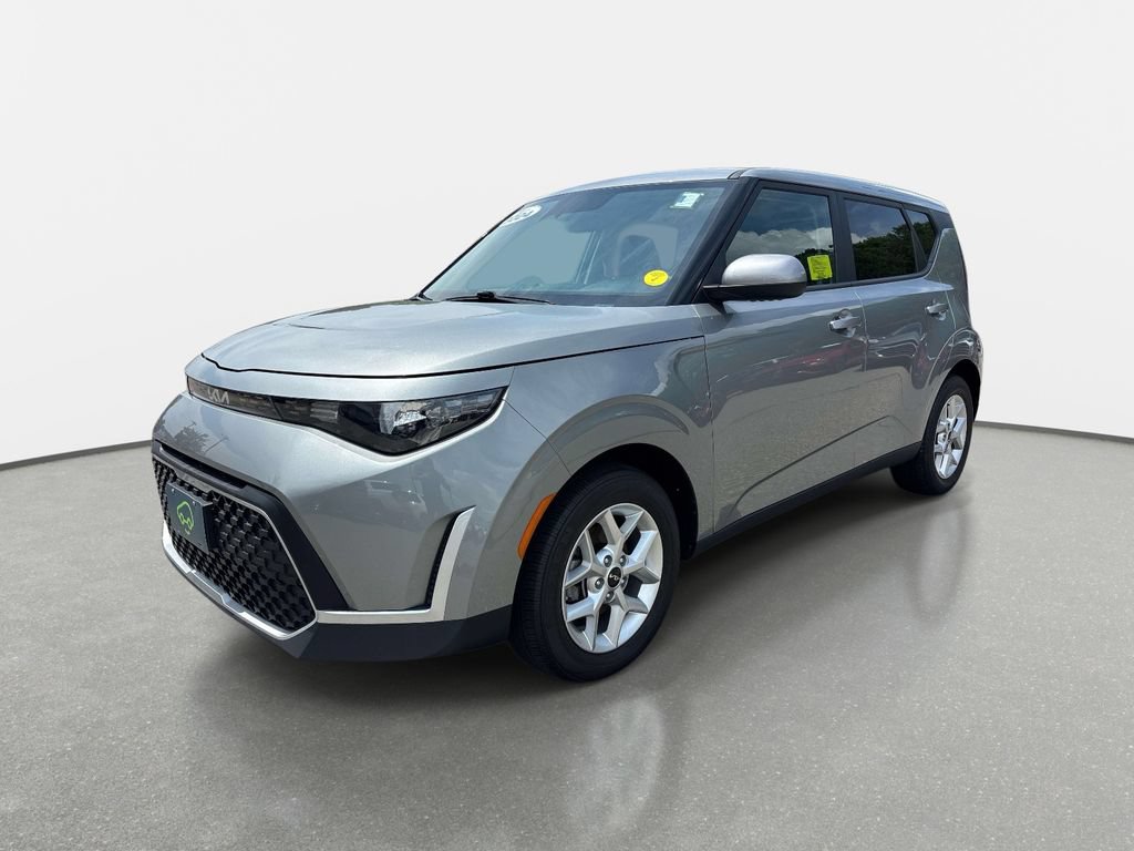 Used 2024 Kia Soul LX w/ Option Group 015 FWD image 8