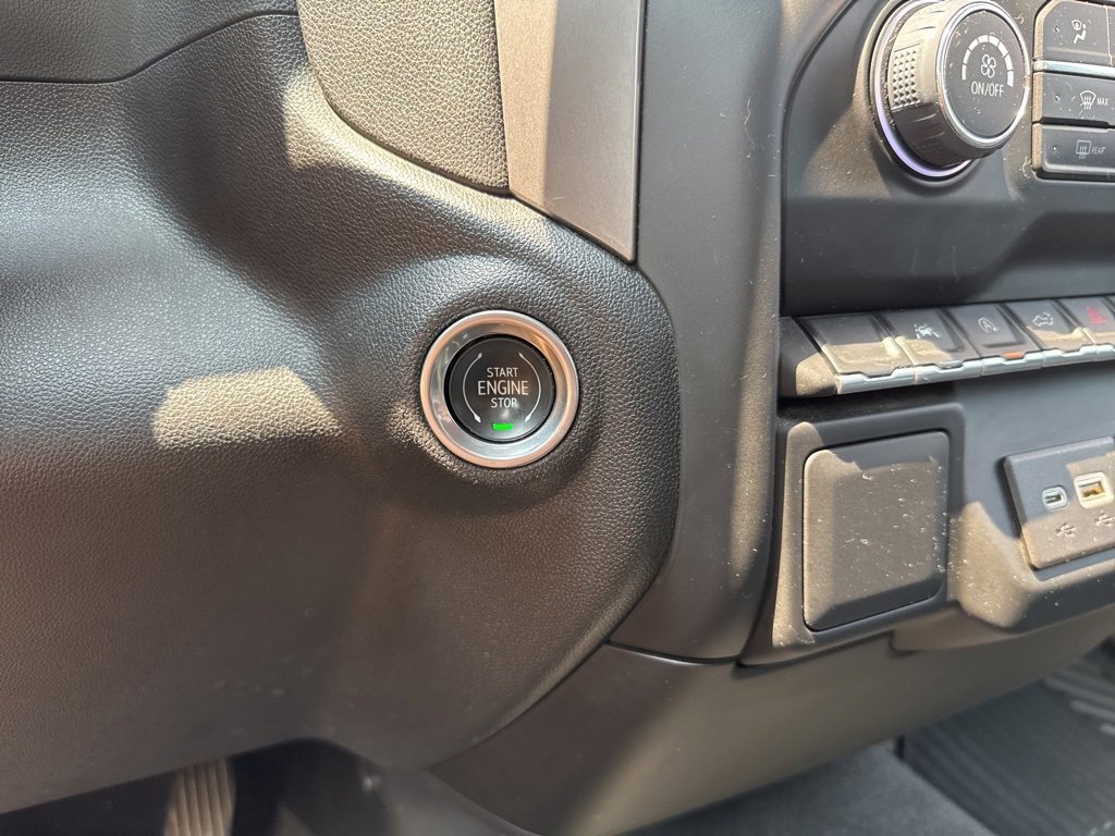 Used 2022 Chevrolet Silverado 1500 Custom image 36