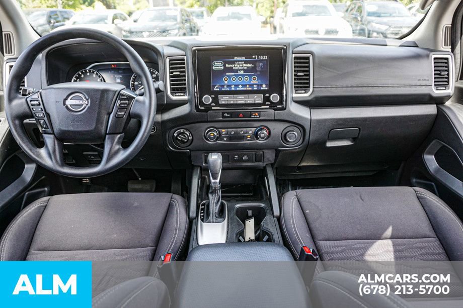Used 2023 Nissan Frontier SV image 25
