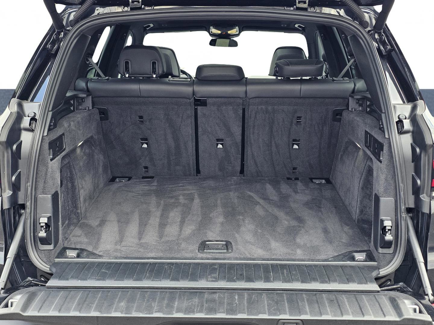 Used 2025 BMW X5 xDrive40i image 11