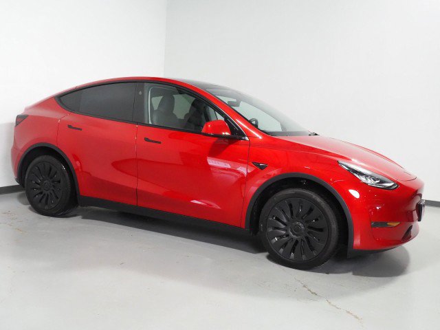 Used 2023 Tesla Model Y Long Range image 1