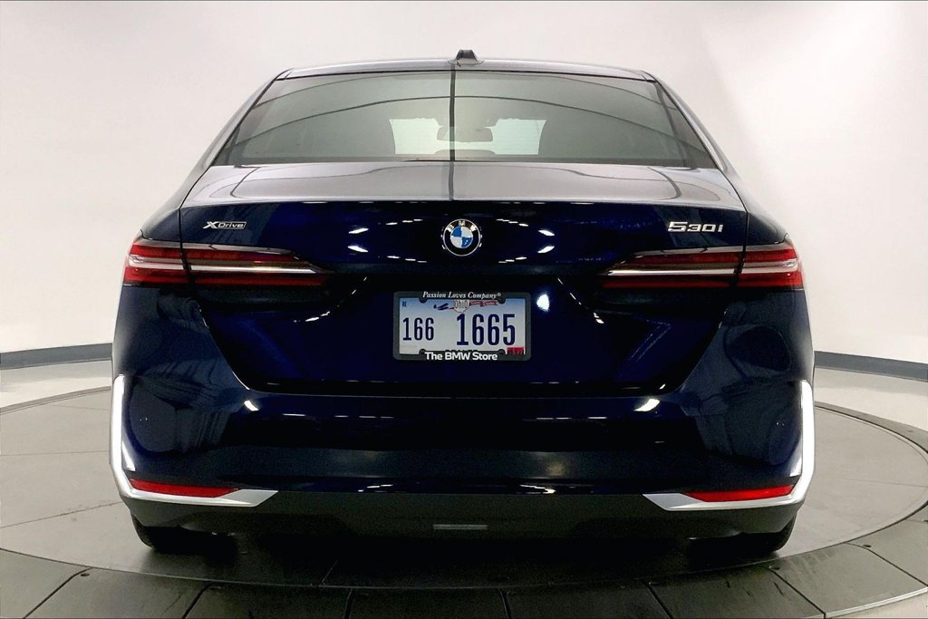 New 2026 BMW 530i xDrive AWD/4WD image 3