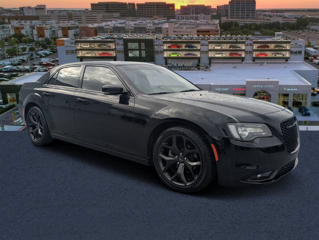 Used 2023 Chrysler 300 S w/ Comfort Group RWD video 1