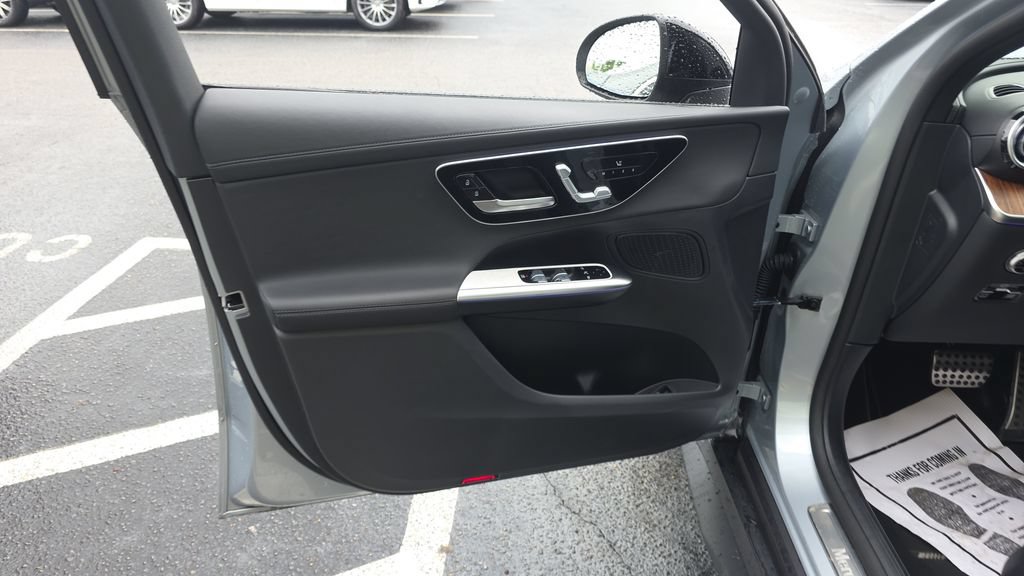 Certified 2025 Mercedes-Benz GLC 300 4MATIC image 11