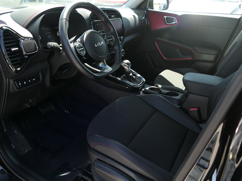 Used 2023 Kia Soul GT-Line FWD image 10