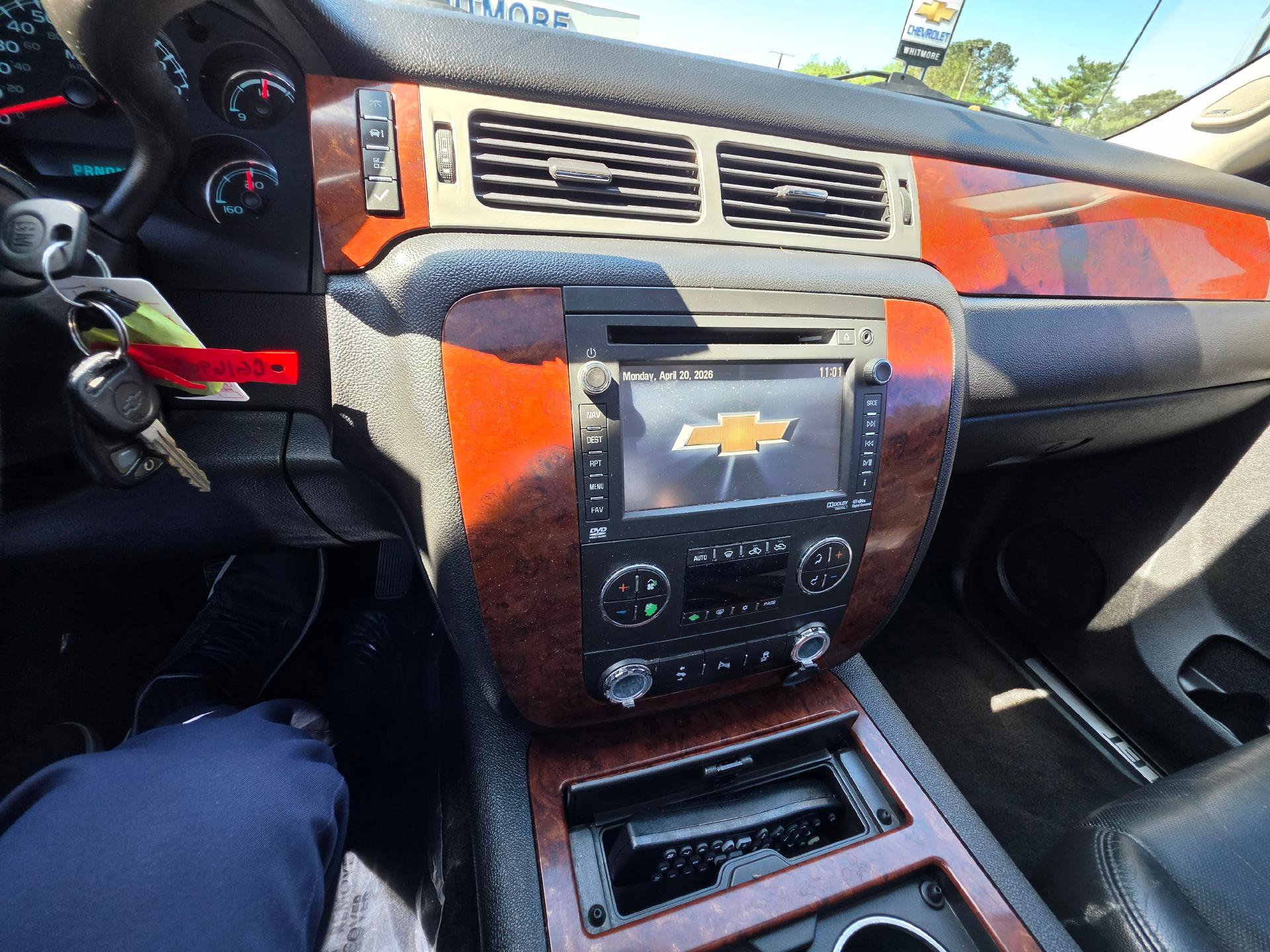 Used 2012 Chevrolet Avalanche LTZ AWD/4WD image 18