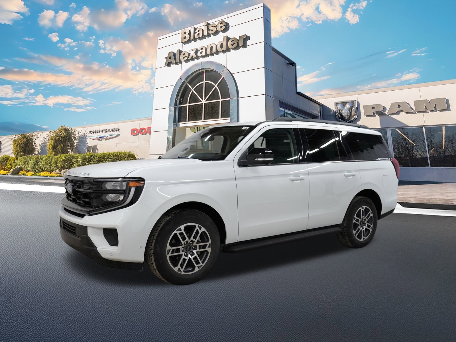 Used 2025 Ford Expedition Active image 11