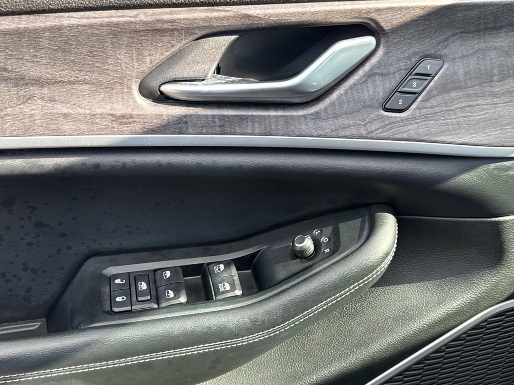 Used 2022 Jeep Grand Cherokee Limited RWD image 23