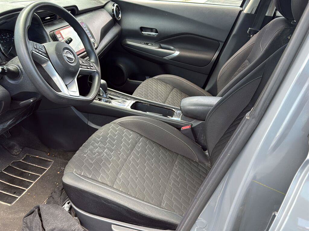 Certified 2023 Nissan Kicks SV FWD image 11