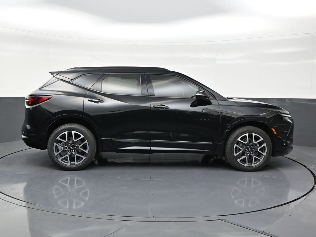 Used 2023 Chevrolet Blazer RS w/ Enhanced Convenience Package image 6