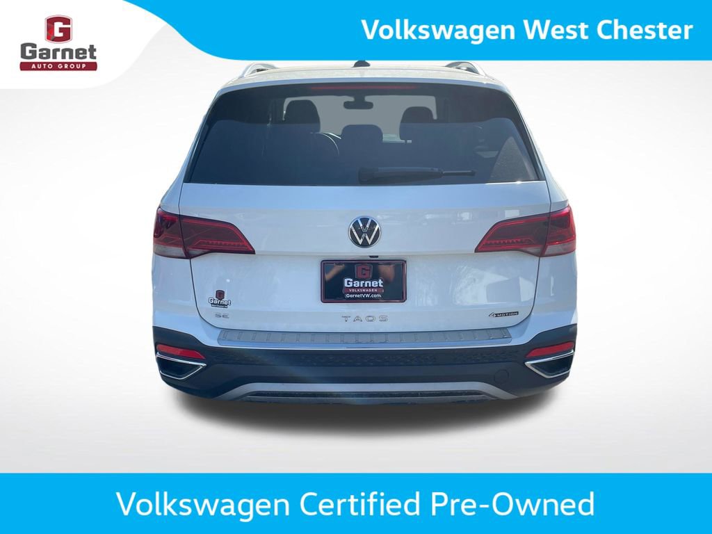 Used 2024 Volkswagen Taos SE w/ Panoramic Sunroof Package AWD/4WD image 4