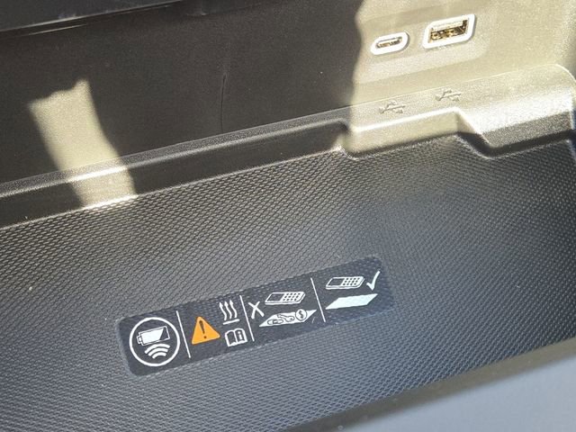 New 2025 GMC Yukon XL Denali w/ Sun & Power Step Package image 8