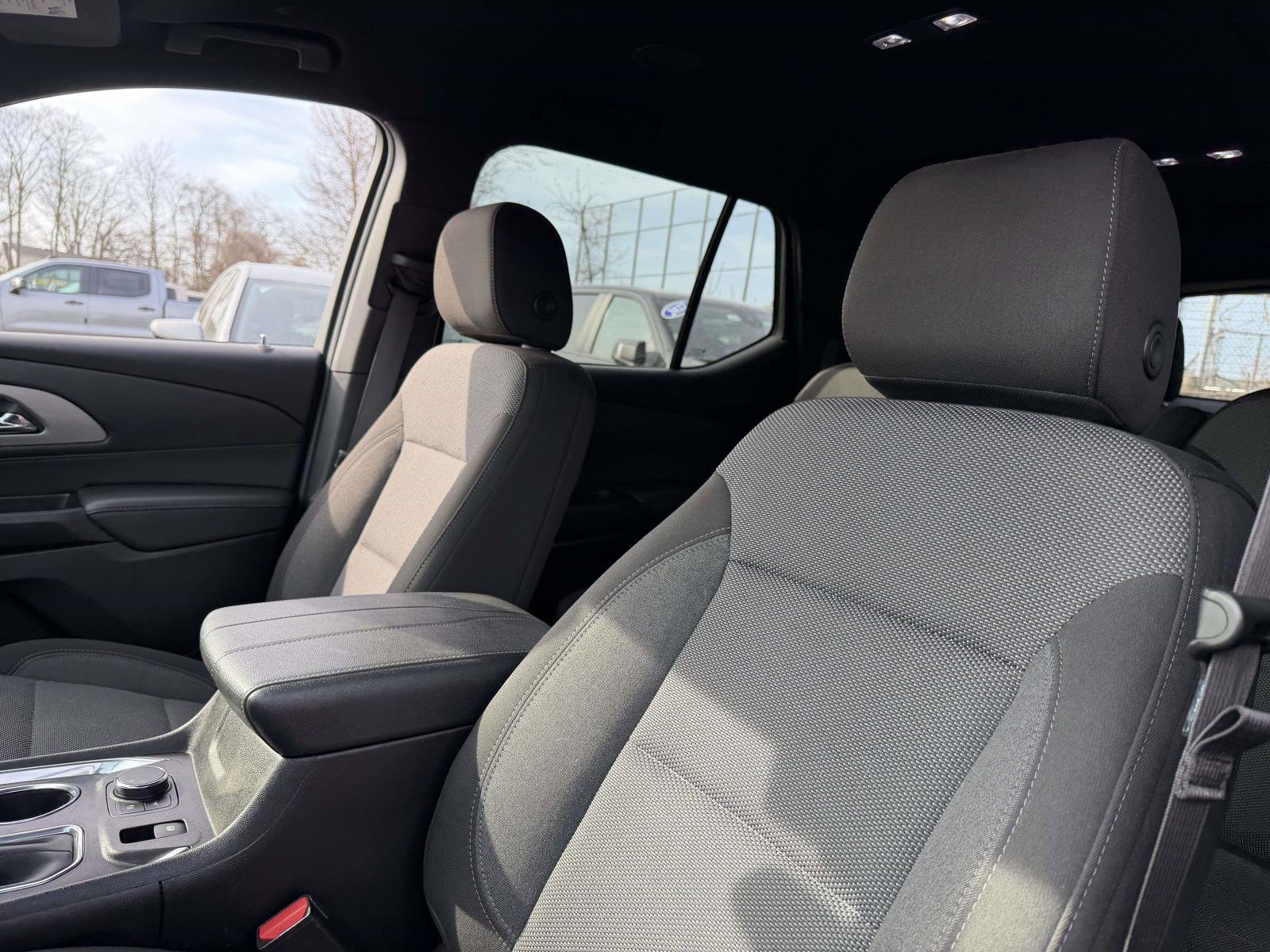 Certified 2023 Chevrolet Traverse LT FWD image 12