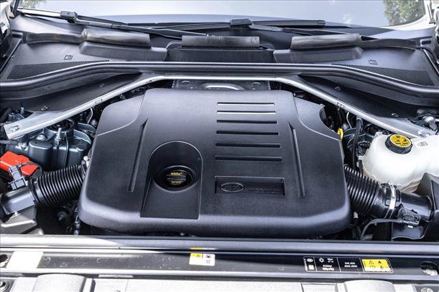 Used 2024 Land Rover Range Rover Sport SE AWD/4WD image 28