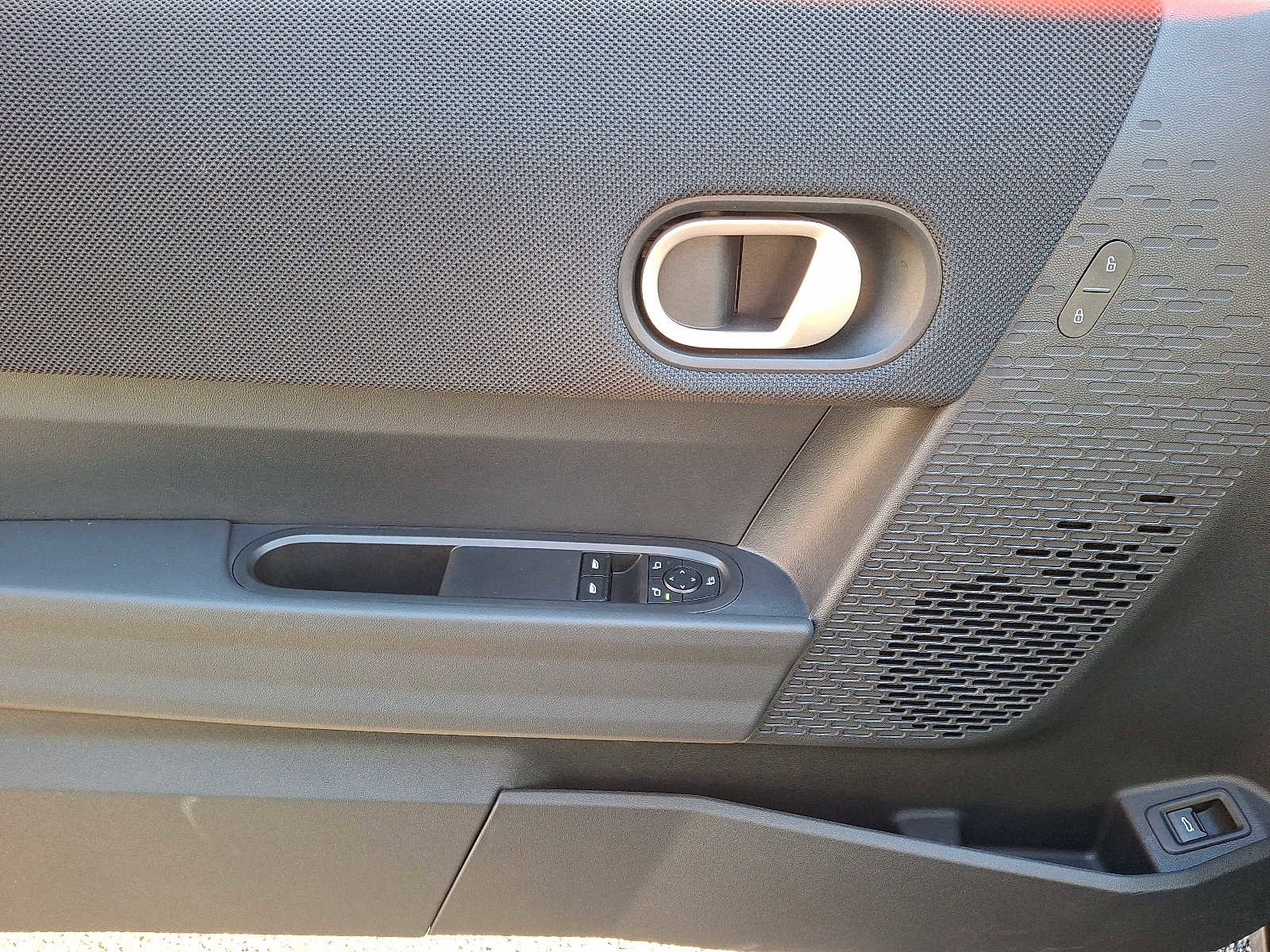 Used 2025 MINI Cooper S image 12