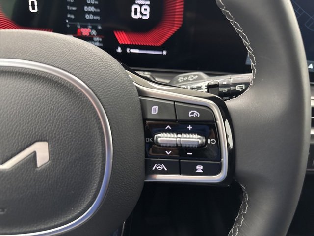 Used 2025 Kia Sorento S image 12