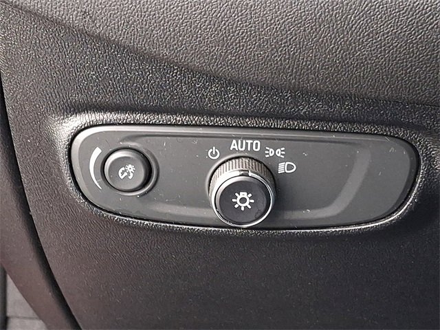 Used 2019 Chevrolet Equinox LT image 24